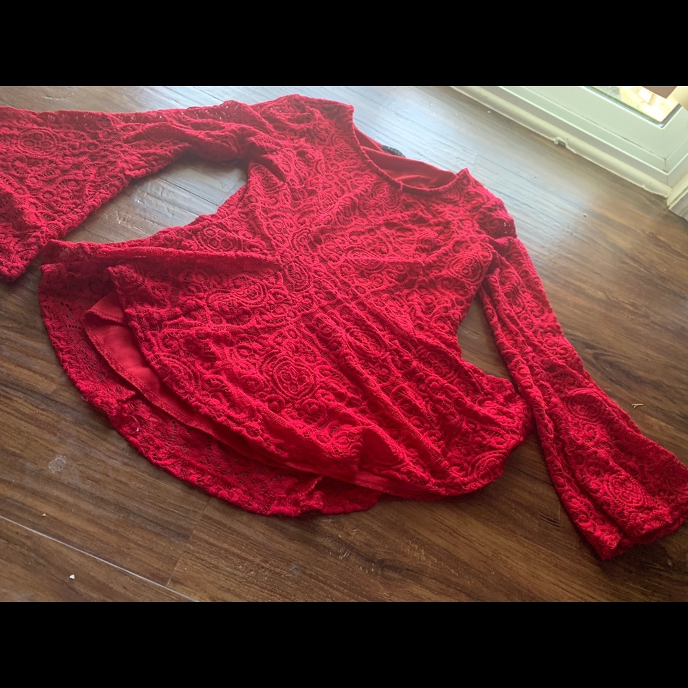 Women’s red shirt
